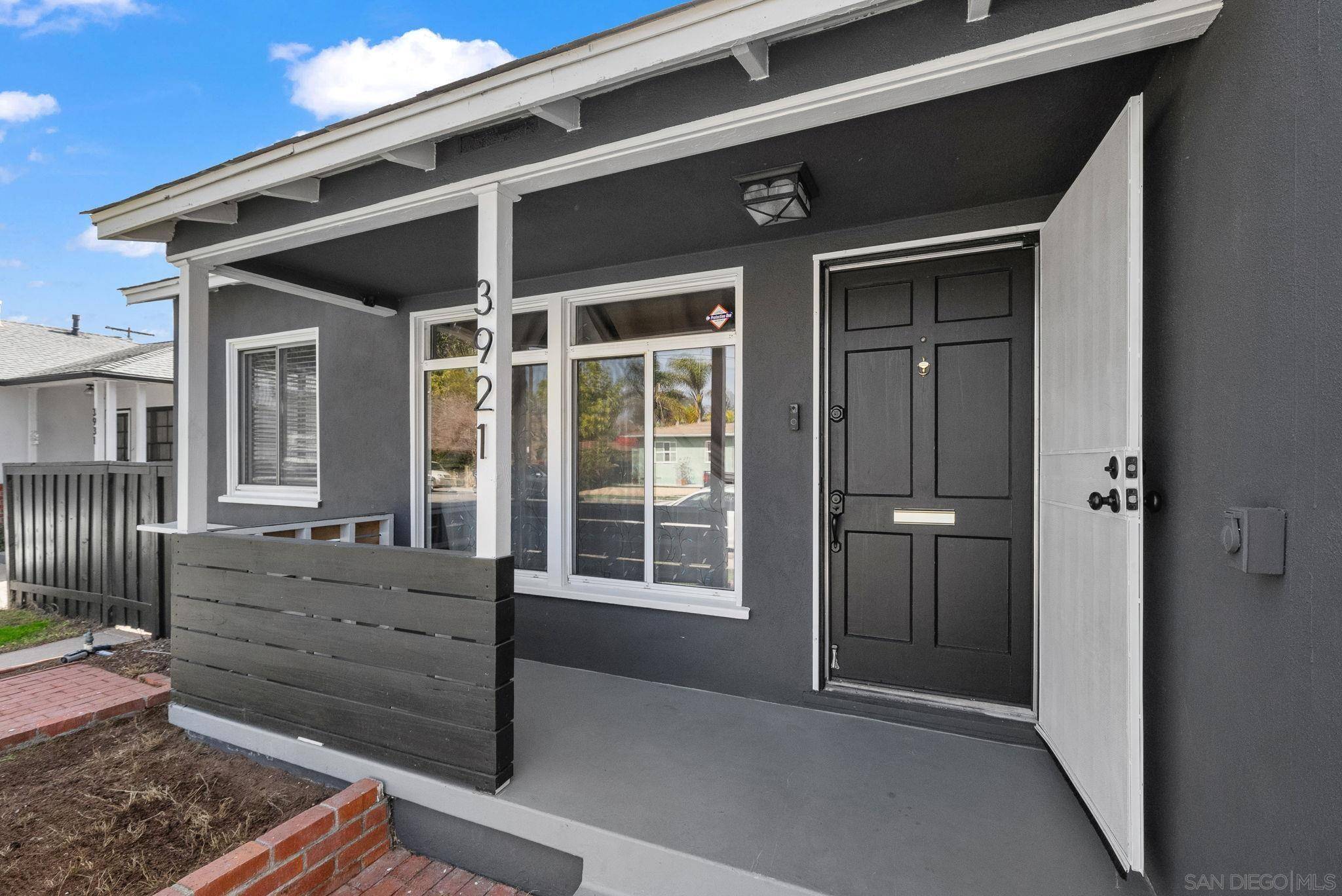 San Diego, CA 92105,3921 Juniper St