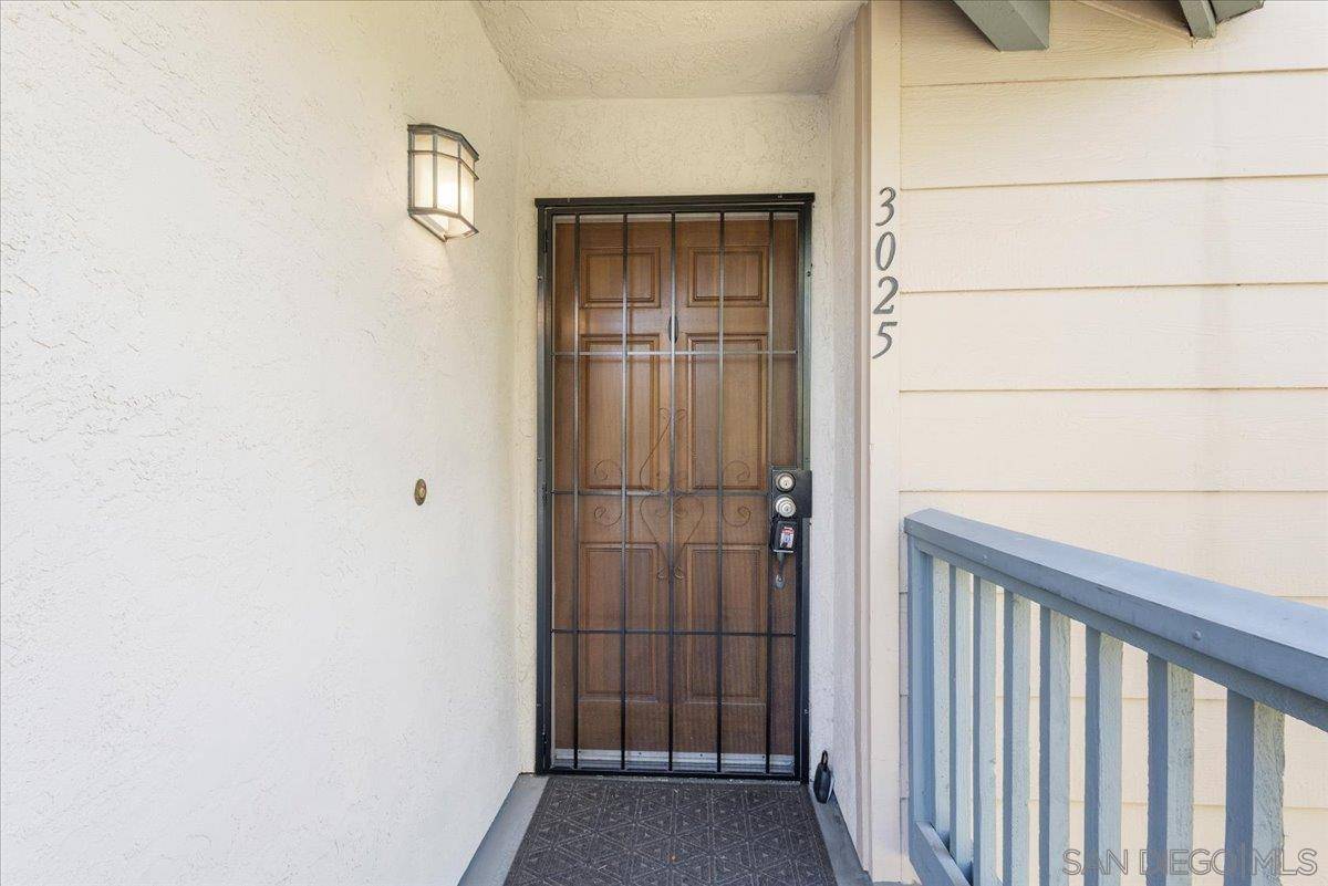 Spring Valley, CA 91978,3025 Golden Oak Way