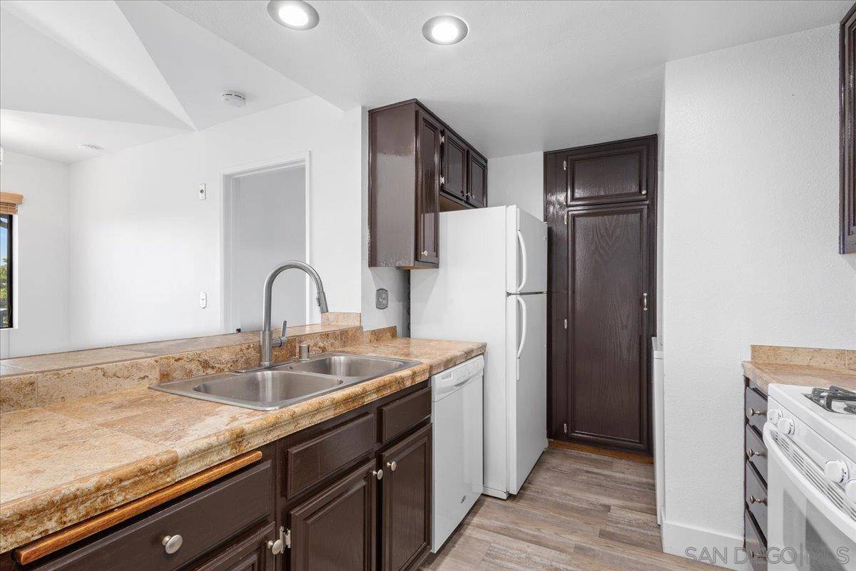 Spring Valley, CA 91978,3025 Golden Oak Way