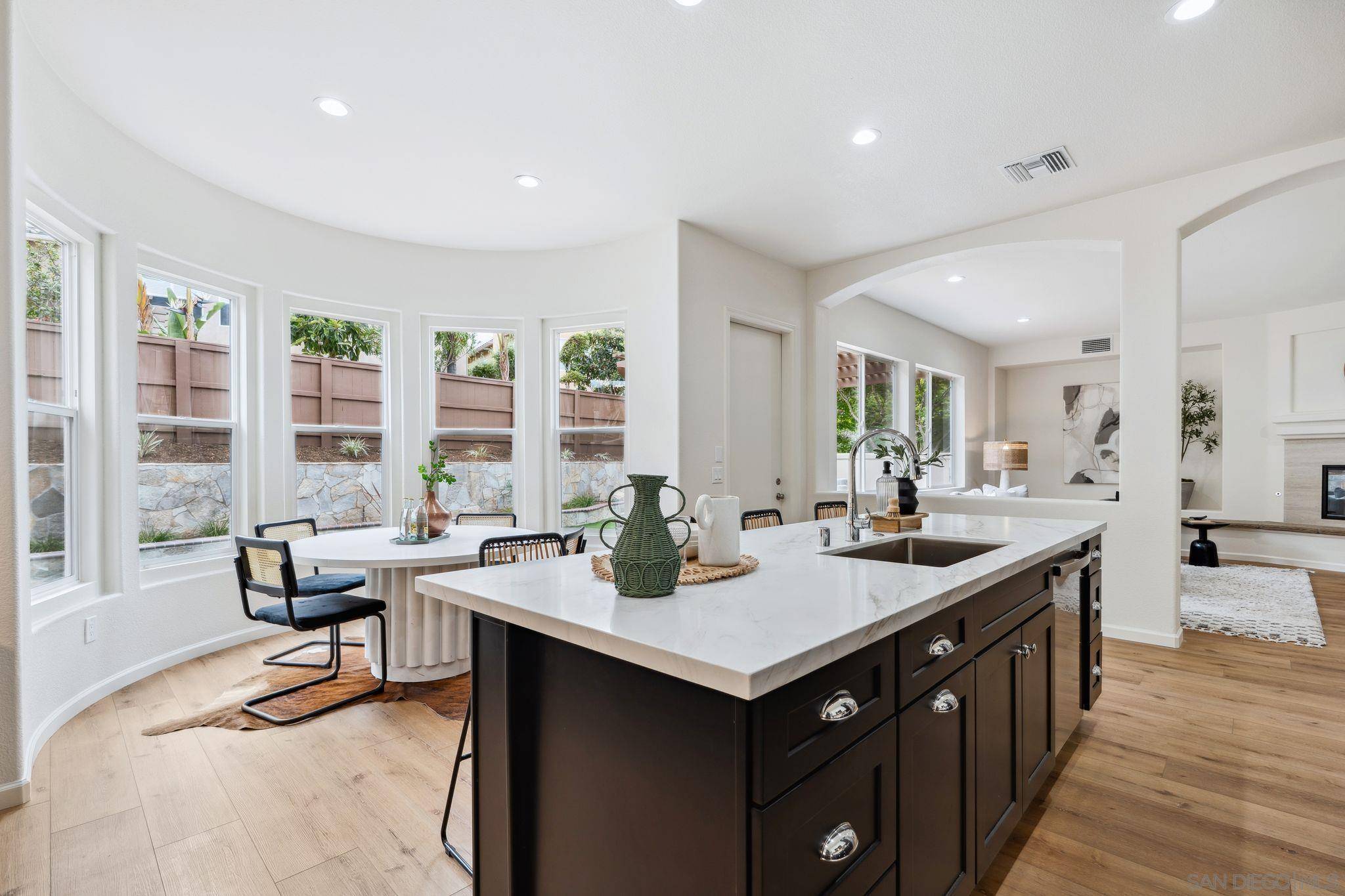 San Diego, CA 92129,13133 Via Canyon Dr