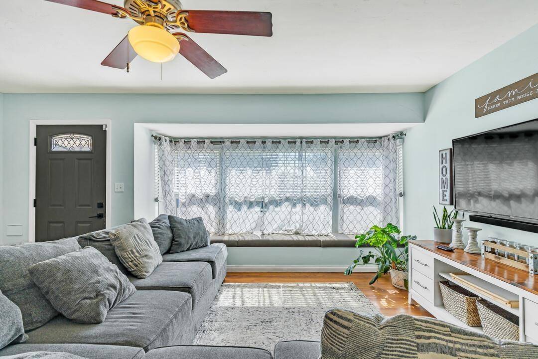 San Diego, CA 92115,3911 Vista Grande Dr.