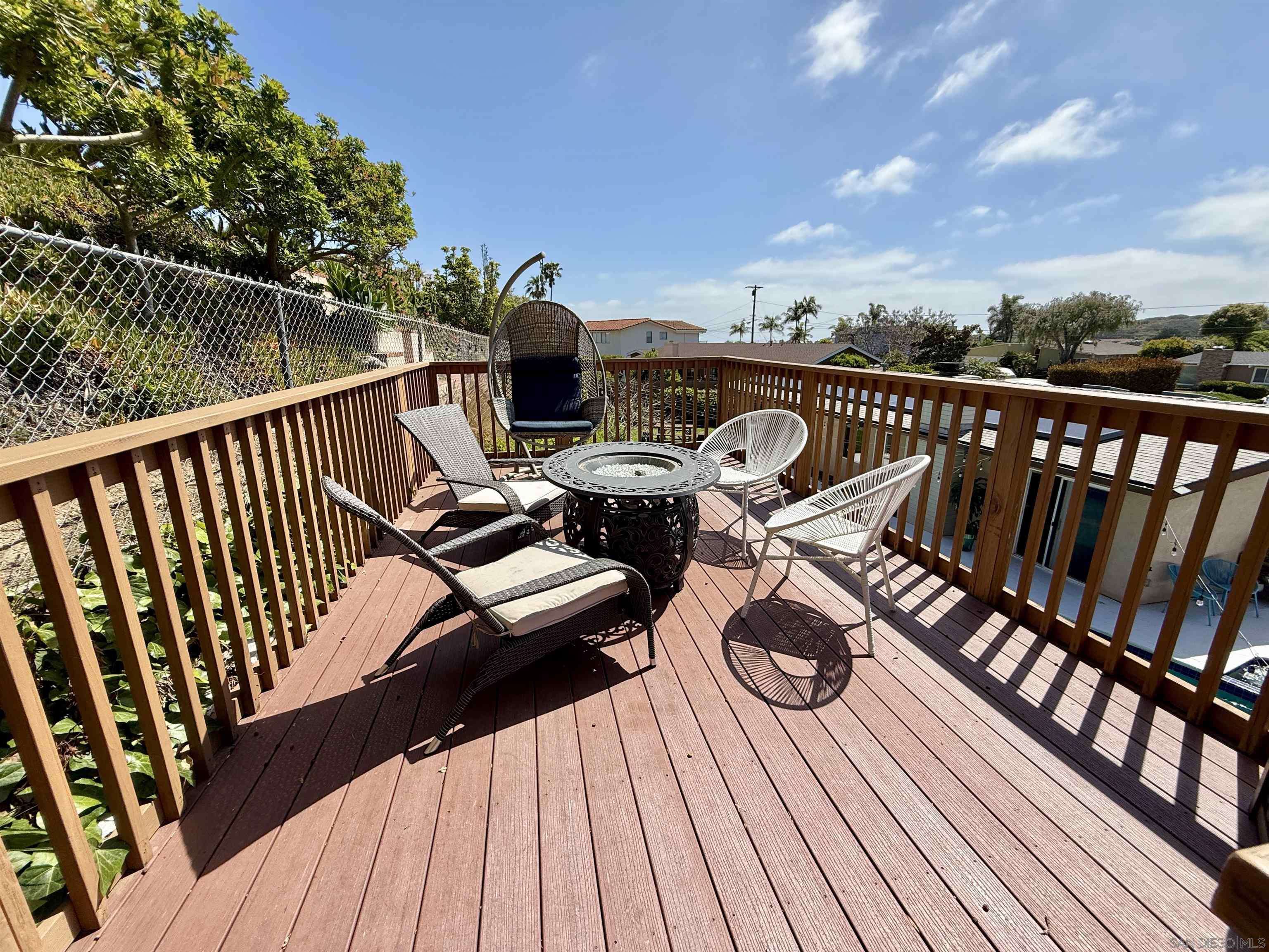 San Diego, CA 92109,5339 Pendleton St