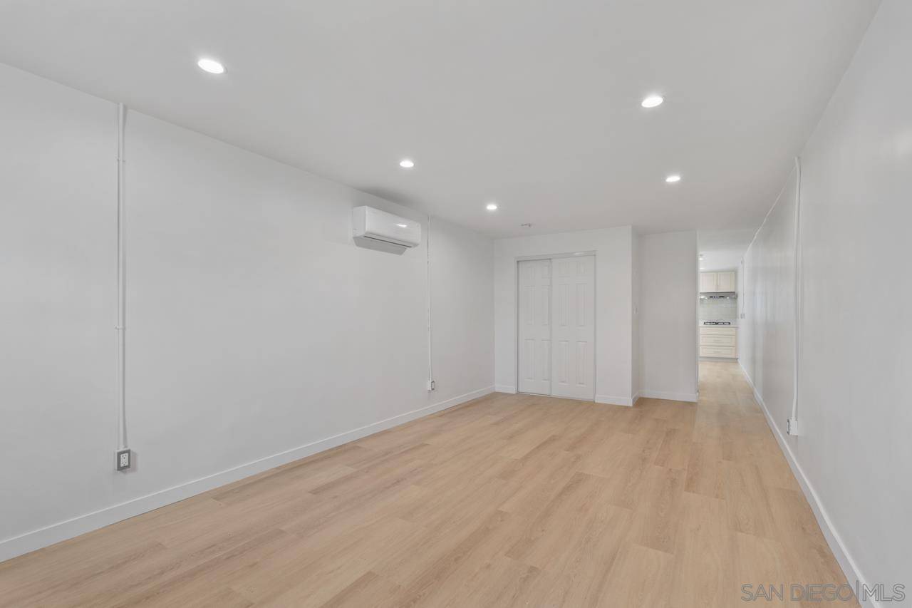 Imperial Beach, CA 91932,1195 Georgia A-C