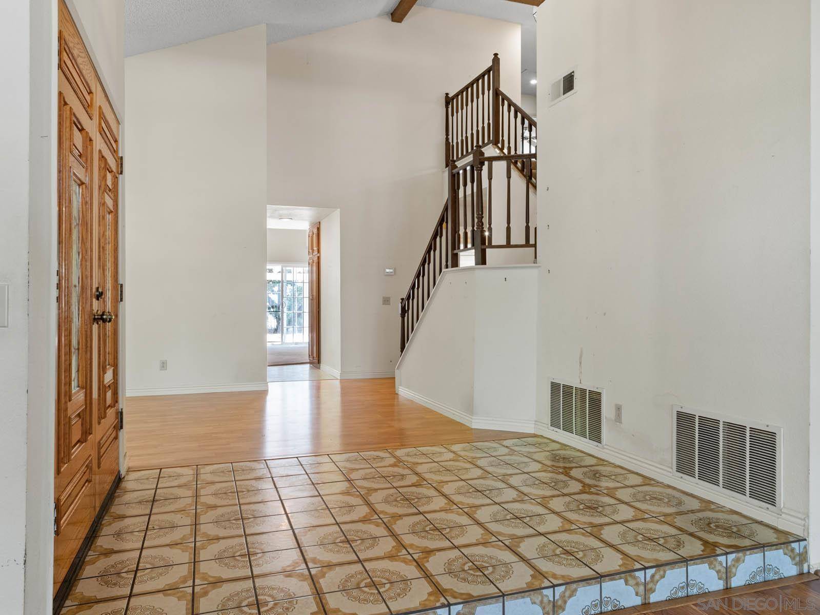 San Diego, CA 92129,13810 Riverhead Ct