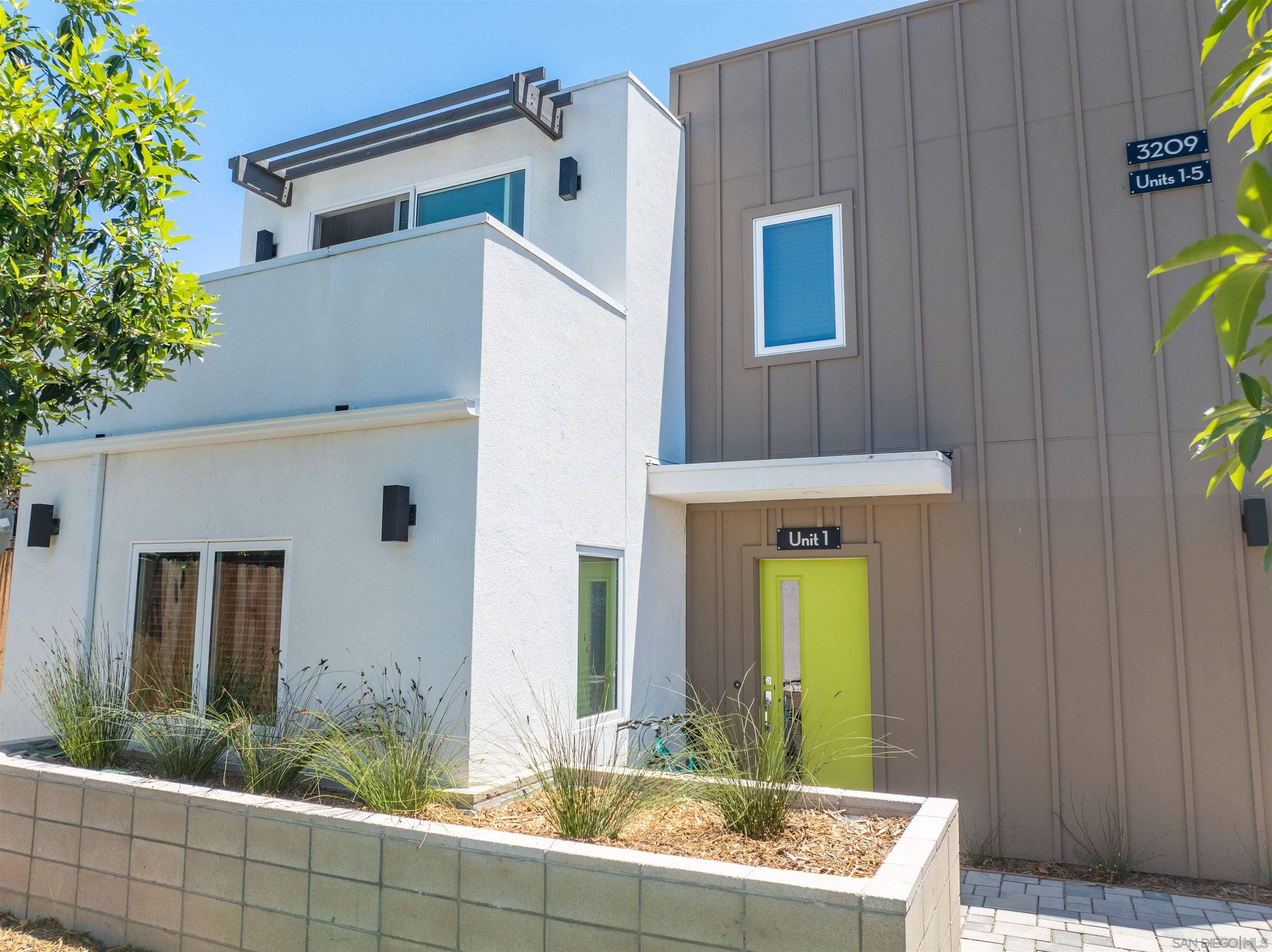 San Diego, CA 92102,3209 L Street