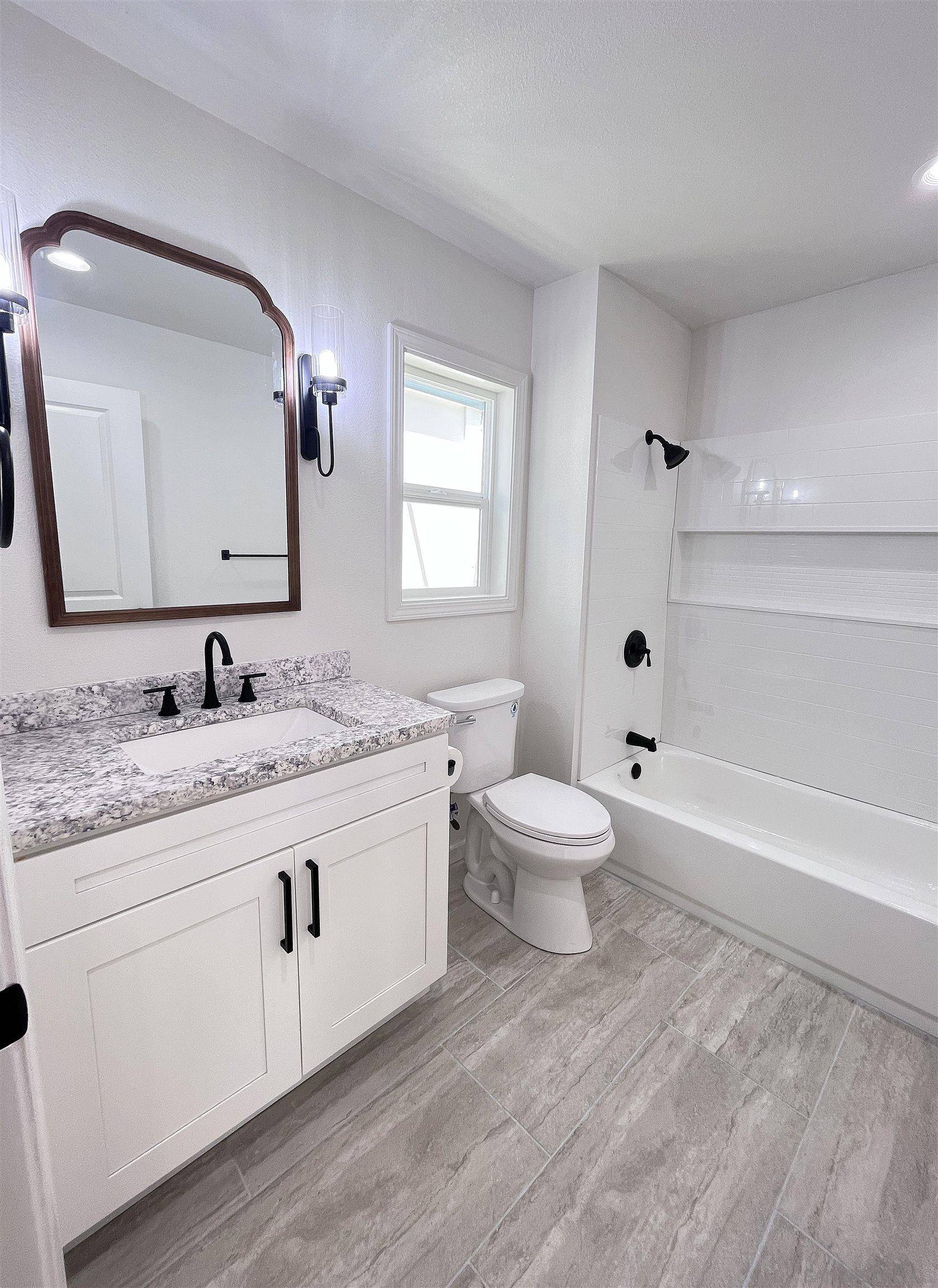 Oceanside, CA 92057,3621 Vista Campana S #86
