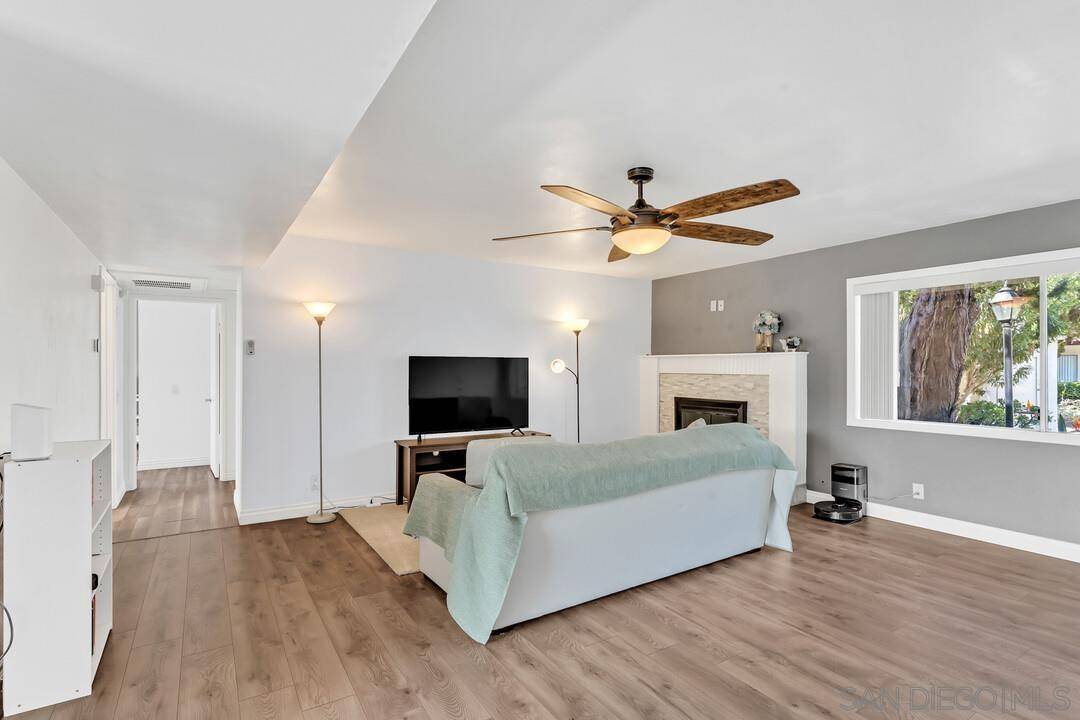 Escondido, CA 92025,806 E 4Th Ave #8