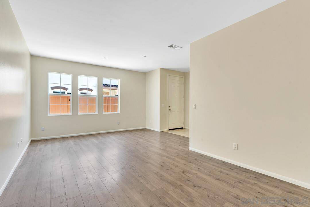 Vista, CA 92084,1307 Isabella Way