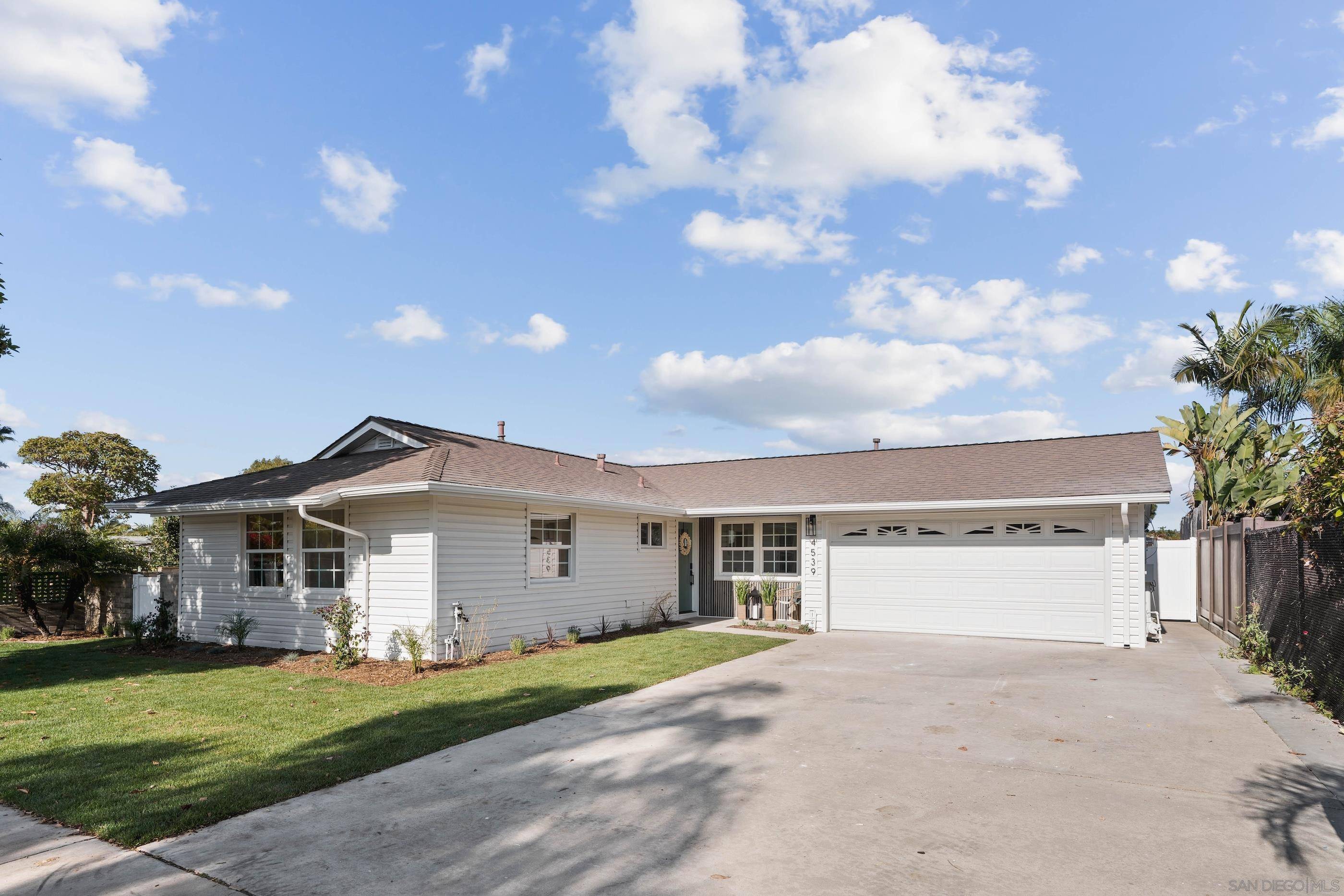San Diego, CA 92117,4539 La Crosse Ave