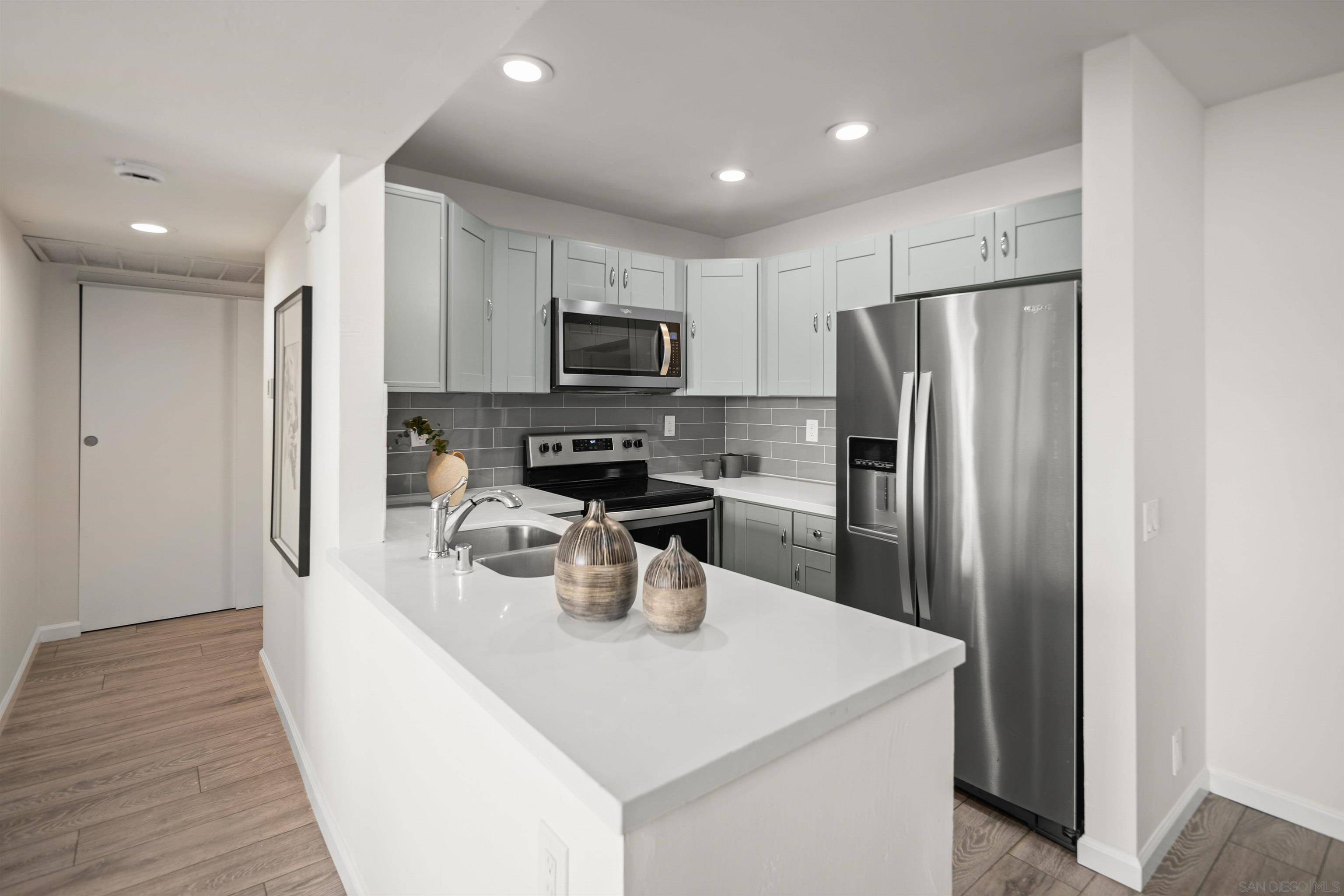 San Diego, CA 92116,4545 Arizona St #308