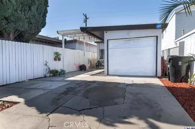 Compton, CA 90222,2071 E Shauer Street