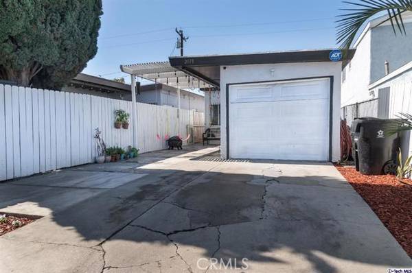 2071 E Shauer Street, Compton, CA 90222