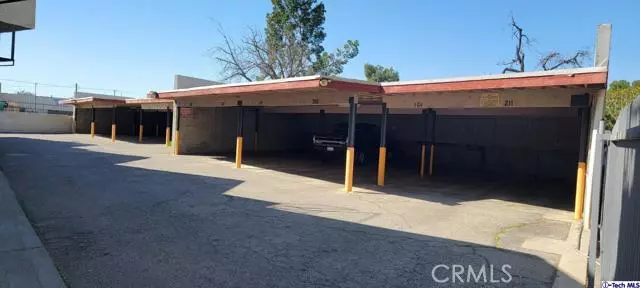 Arleta, CA 91331,13961 osborne st Street #206