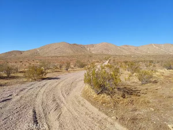 Rosamond, CA 93560,0 Felsite