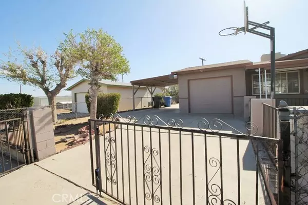 611 Arbor Way, Barstow, CA 92311