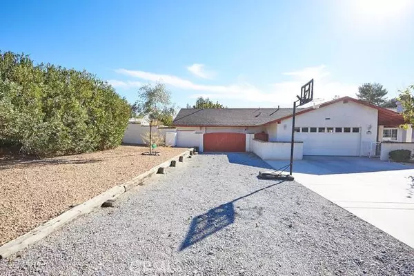 14185 Cuyamaca Road, Apple Valley, CA 92307