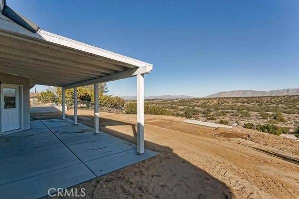 6809 Summit Valley Road, Hesperia, CA 92345