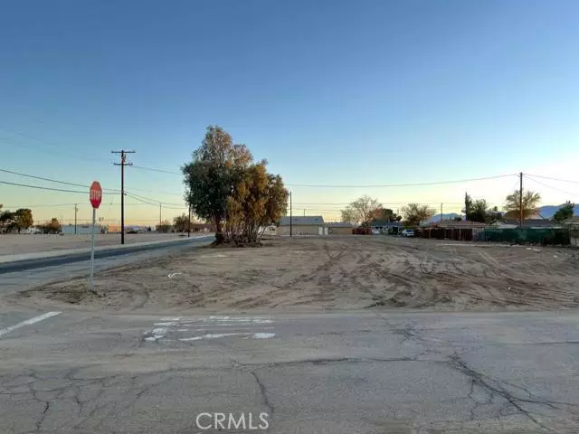 Adelanto, CA 92301,18192 Pearmain