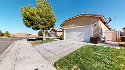 10483 Darby Road, Apple Valley, CA 92308