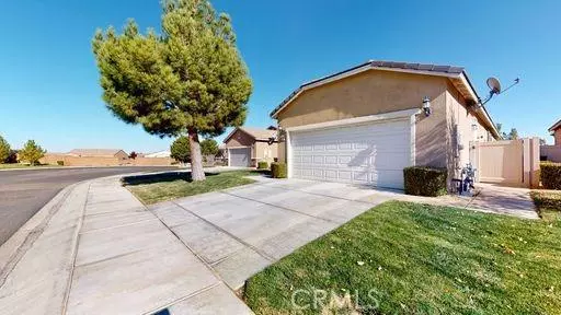 10483 Darby Road, Apple Valley, CA 92308