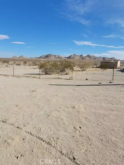 Lucerne Valley, CA 92356,37047 Rodeo Road