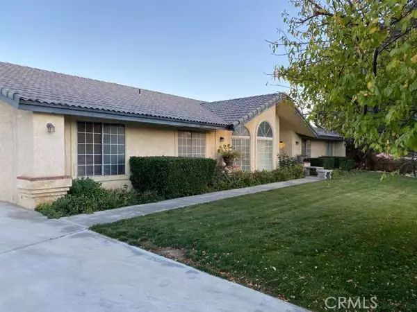 16003 Chiwi Road, Apple Valley, CA 92307