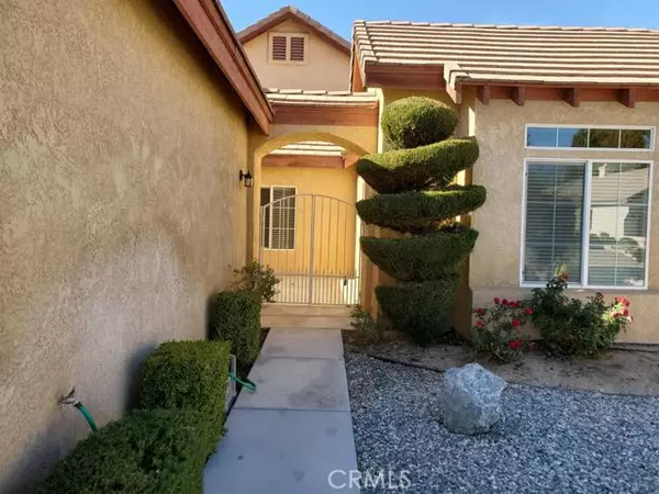 11212 Country Club Drive, Apple Valley, CA 92308