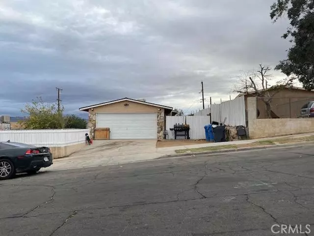 932 E Navajo Street, Barstow, CA 92311