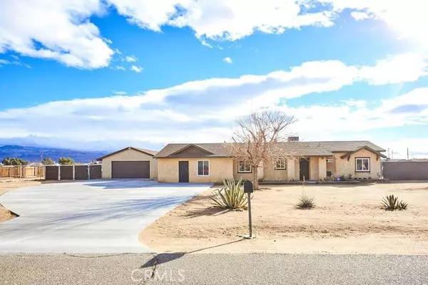 22663 Sitting Bull Road, Apple Valley, CA 92308