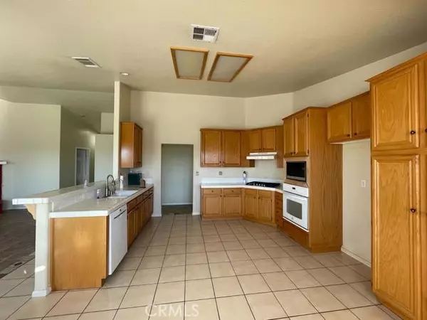 13244 Cuyamaca Road, Apple Valley, CA 92308