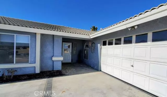 27270 Strawberry Lane, Helendale, CA 92342