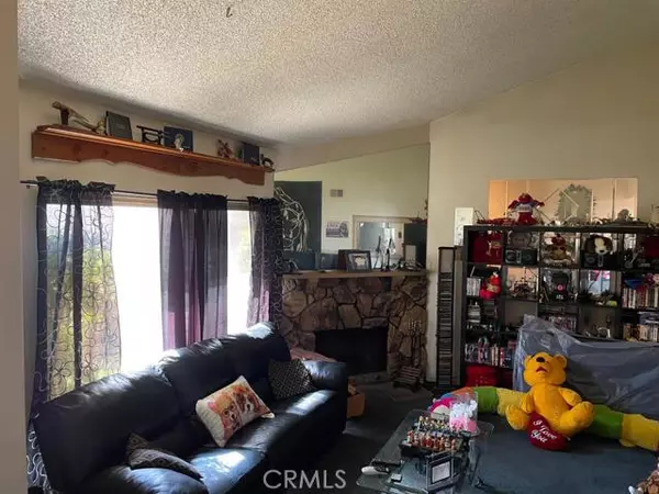 Victorville, CA 92395,16465 Green Tree Boulevard #14