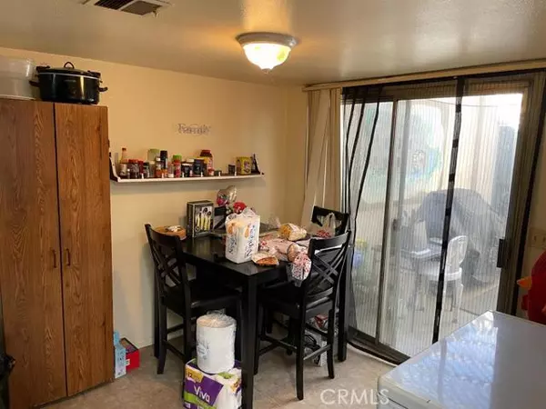 Victorville, CA 92395,16465 Green Tree Boulevard #14