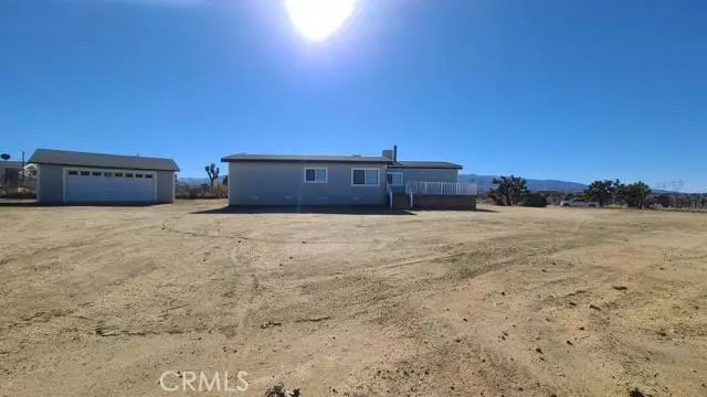 5949 Coyote Road, Phelan, CA 92371