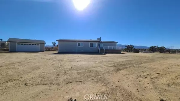 5949 Coyote Road, Phelan, CA 92371