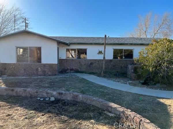 9982 Estrada Avenue, Lucerne Valley, CA 92356