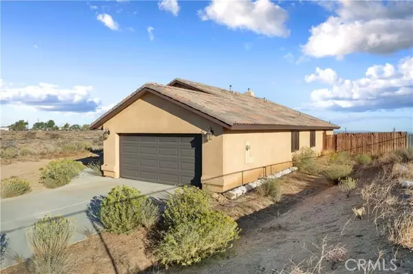 6942 Cygnet Road, Phelan, CA 92371