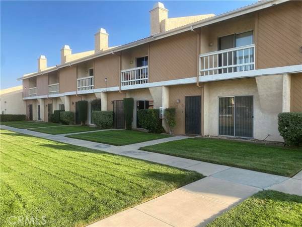 16465 Green Tree Blvd #41, Victorville, CA 92395