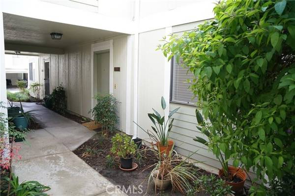 27074 Hidaway Avenue #3, Canyon Country, CA 91351