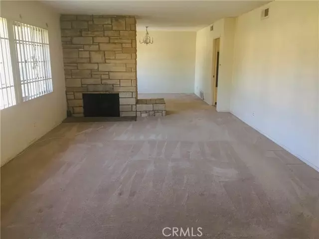 831 Mockingbird Lane, San Bernardino, CA 92404