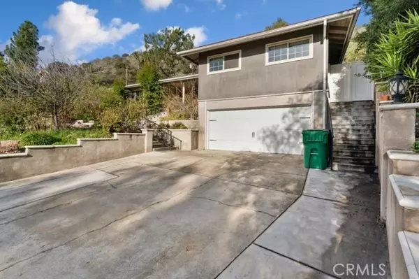 San Dimas, CA 91773,893 Deerflats Drive