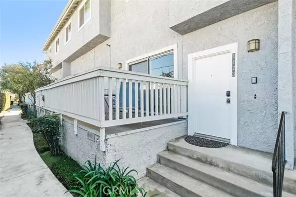 1423 W Village Lane #11, West Covina, CA 91790