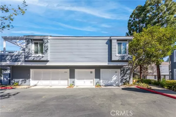 148 Woodburne #87, Newport Beach, CA 92660