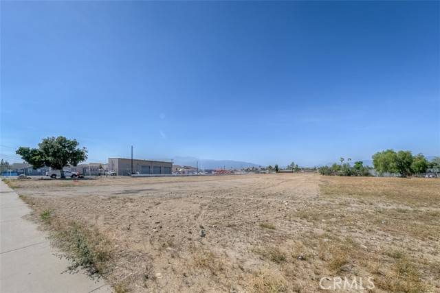 Fontana, CA 92335,17630 Arrow