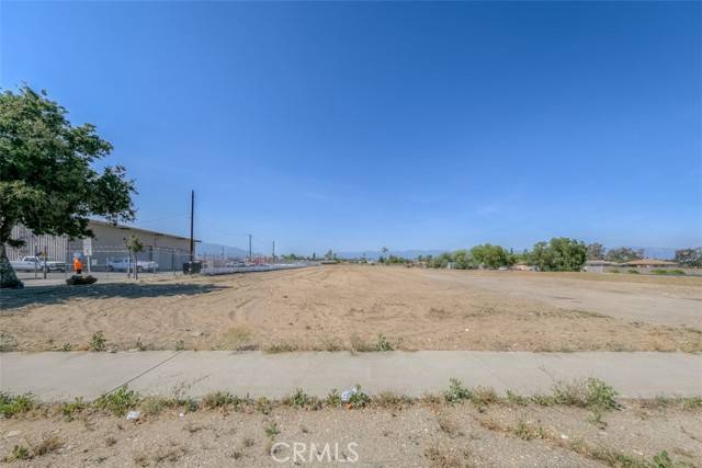 Fontana, CA 92335,17630 Arrow