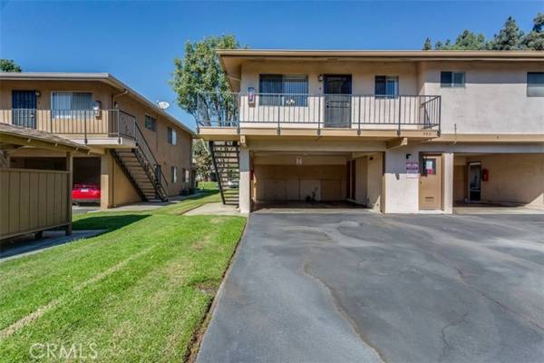 980 W Calle De Cielo #4, Azusa, CA 91702