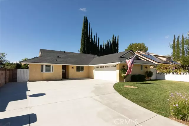 28009 Newbird Drive, Saugus, CA 91350