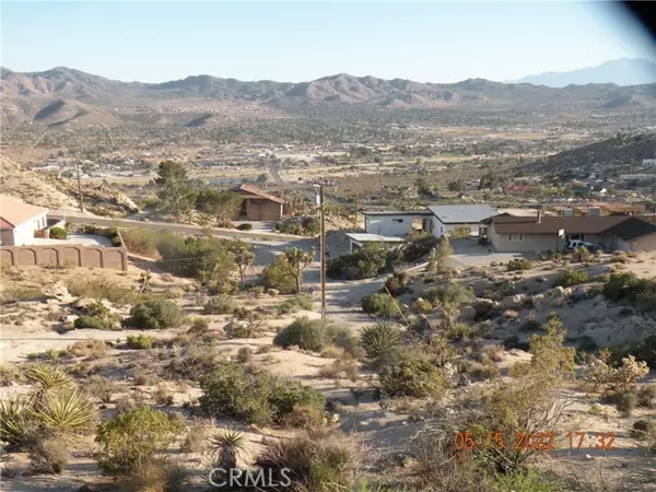 Yucca Valley, CA 92284,57461 Bandera