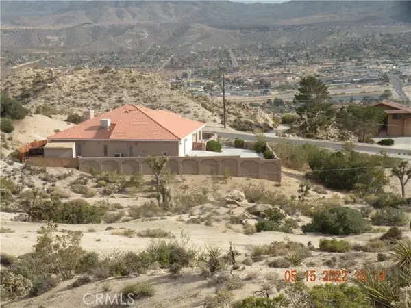 Yucca Valley, CA 92284,57461 Bandera