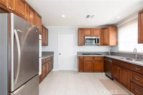 Claremont, CA 91711,645 Aurora Drive